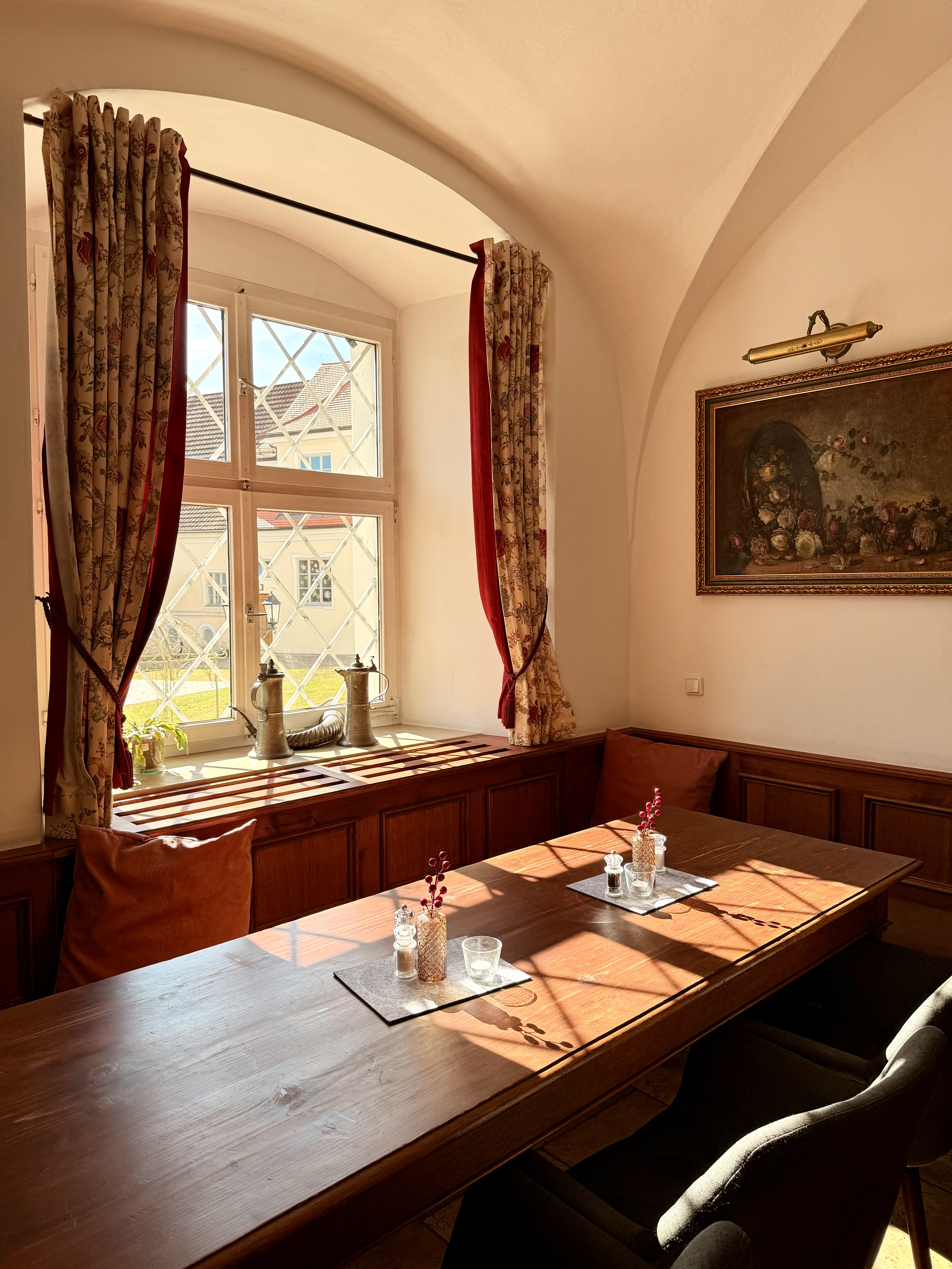 Agrarunternehmen - Bayern - Pachtangebot - Betriebsnachfolge Pachtangebot Klostergaststätte Zum Goldenen Pflug Wettenhausen